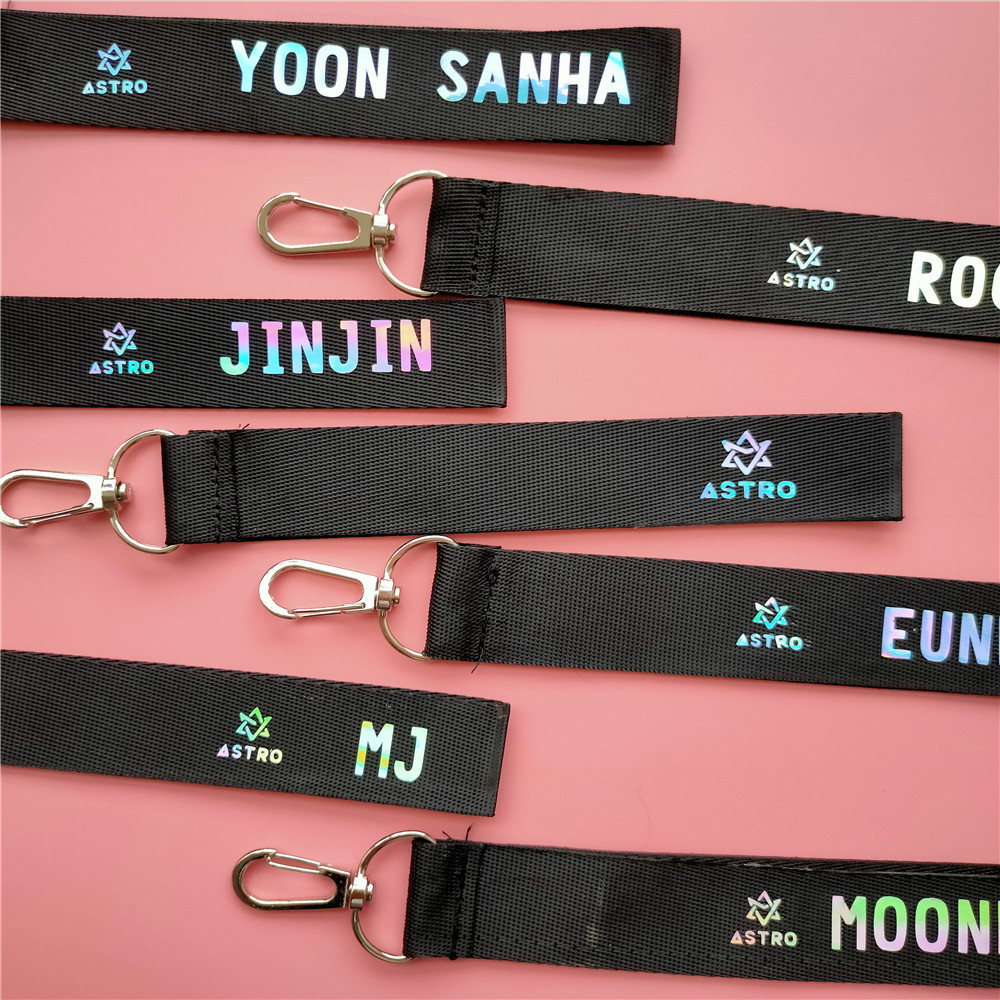 Phone Accessories And Names - 아이돌스 아스트로 키체인 레이저 컬러풀 핸드폰